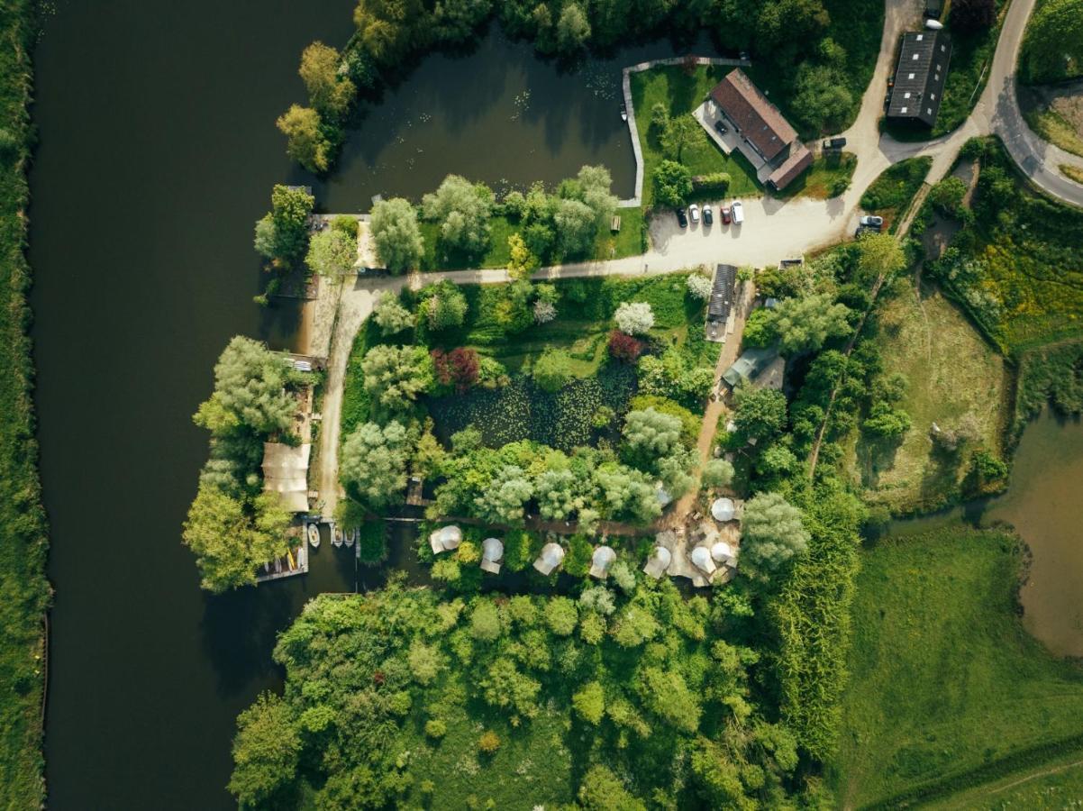 Rostig Hotel Kedichem Екстериор снимка